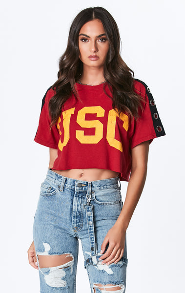 GROMMET COLLEGE TEE