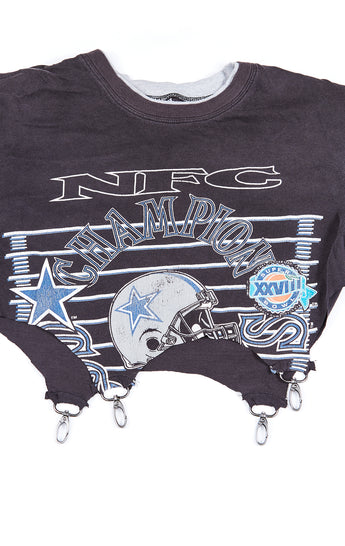 SPORTS TEE WITH CLASP BOTTOM