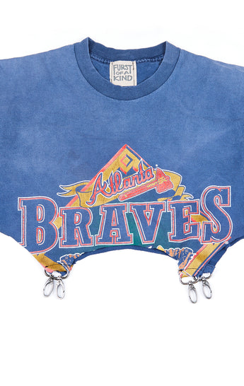 SPORTS TEE WITH CLASP BOTTOM