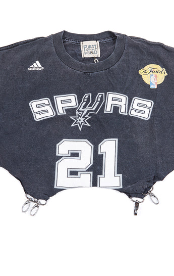 SPORTS TEE WITH CLASP BOTTOM